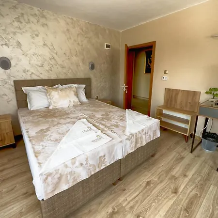 Къща За Гости Пелеви Guest house