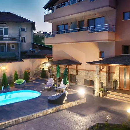 Guest house Къща За Гости Пелеви Rakitovo