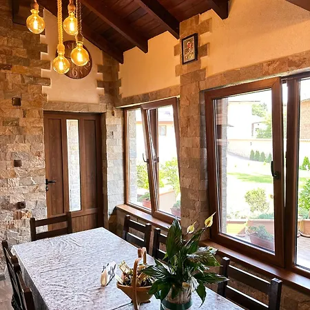 Guest house Къща За Гости Пелеви *